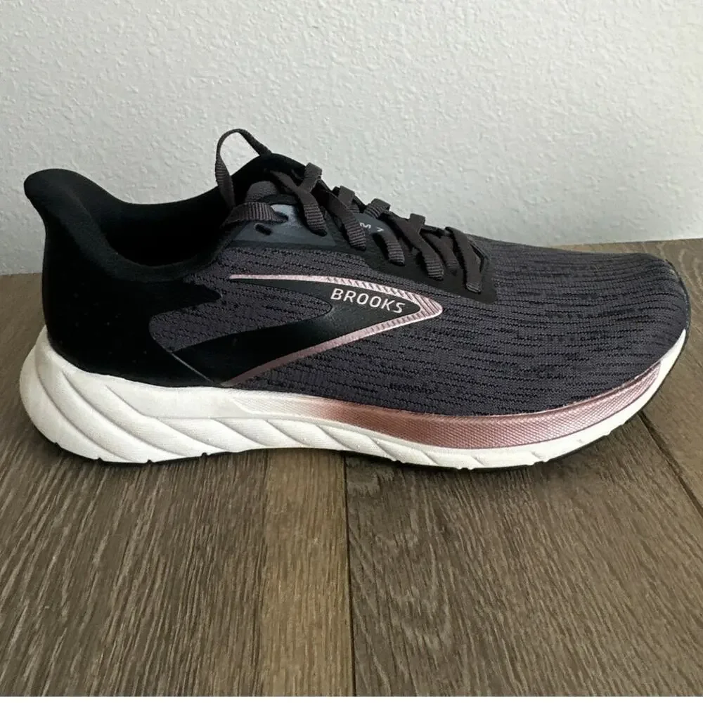 Brooks new without